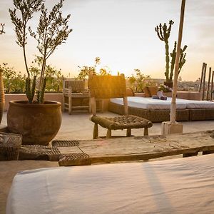 Riad 144